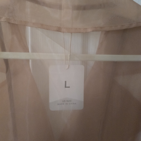 BNWT Sheer Tan Trench Style Layering Coat Women's Large - Picture 12 of 15